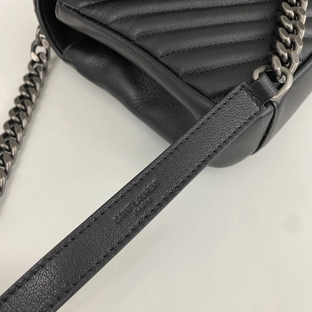 Saint Laurent medium College leather cross body bag In Black product view 4