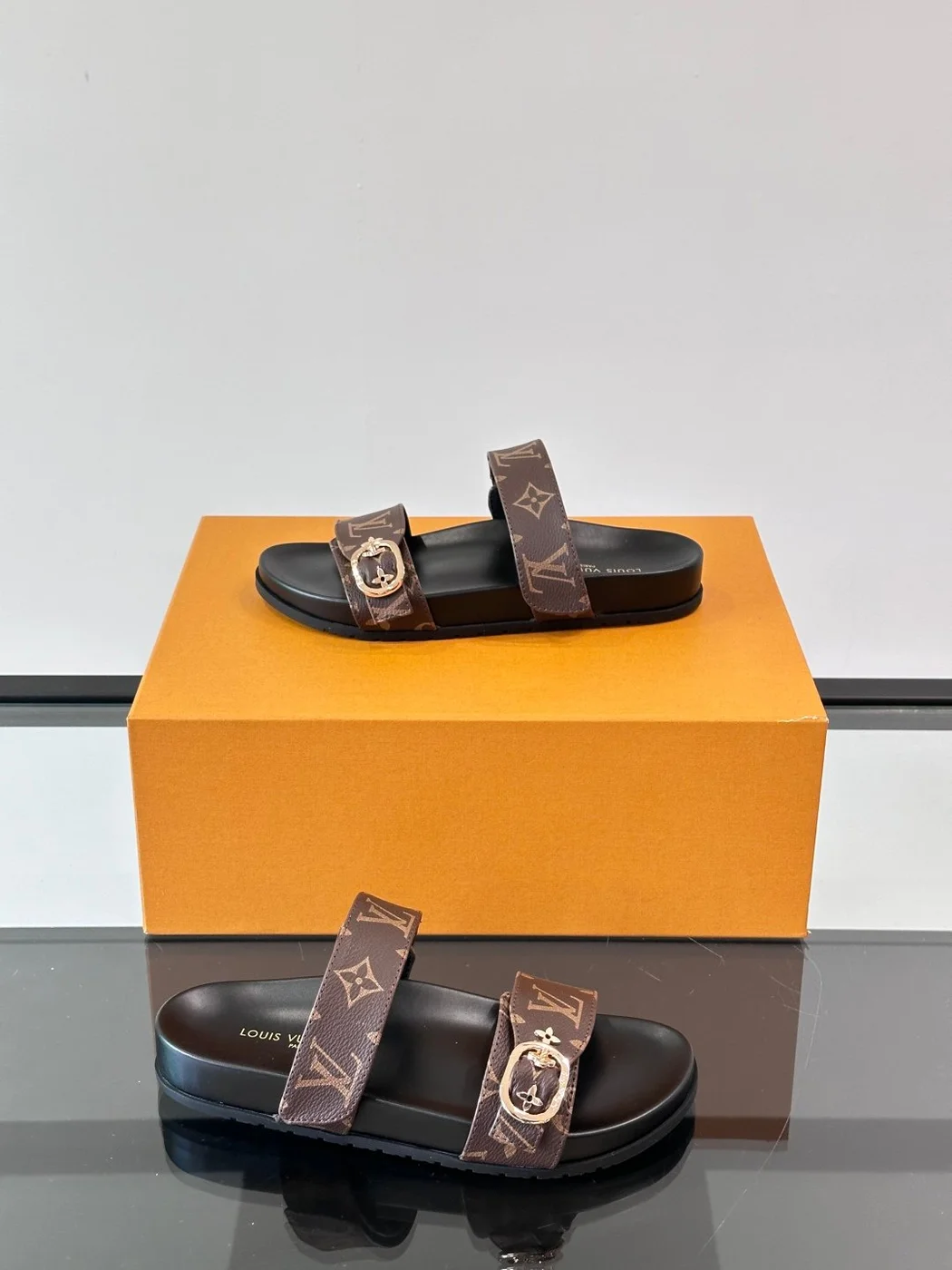 Louis Vuitton Men Brown Leather Logo Print Sandals product view 4