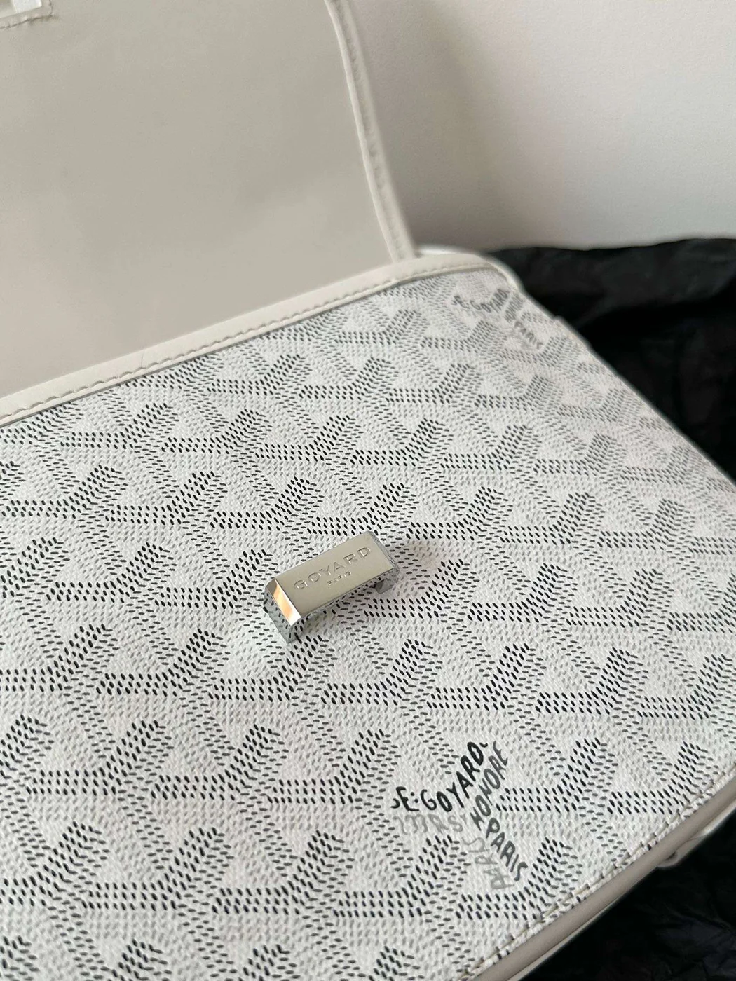 Goyard White Handbag Crossbody Women’s 22x16x7cm product view 4
