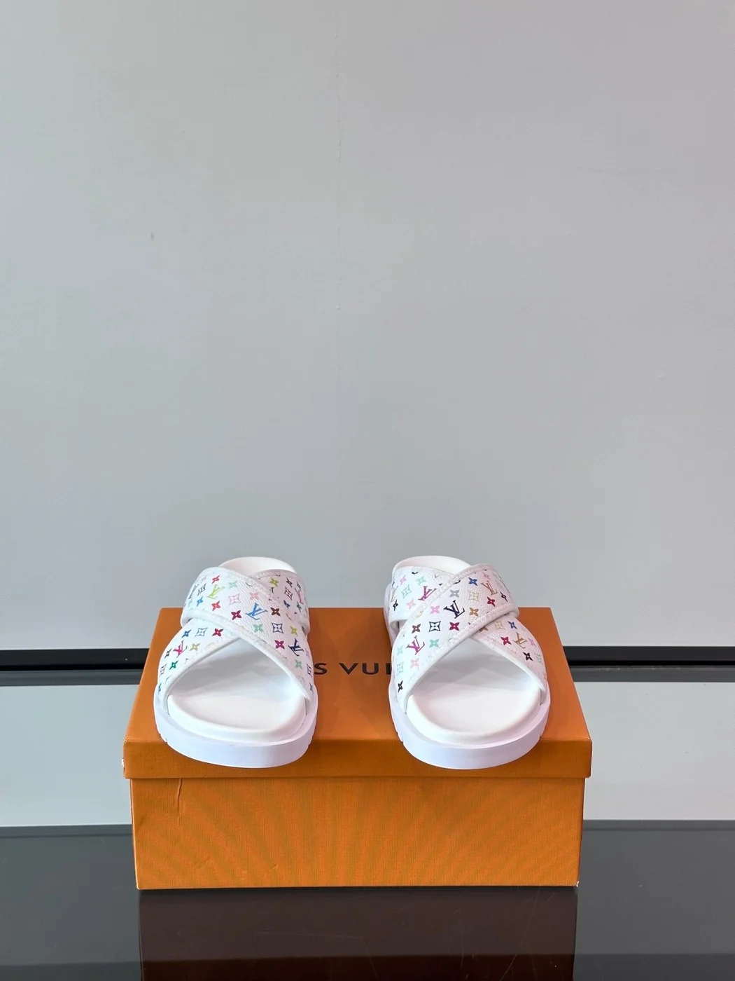Louis Vuitton Men White Multicolor Leather Slides product view 2