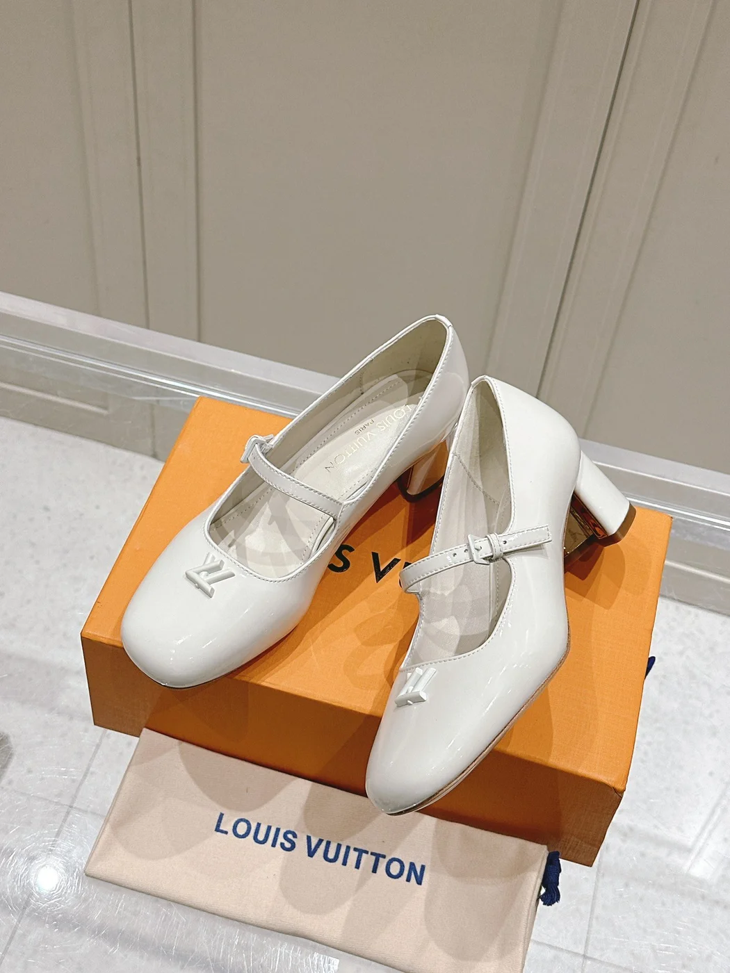 Louis Vuitton Women White Patent Leather Heels product view 2