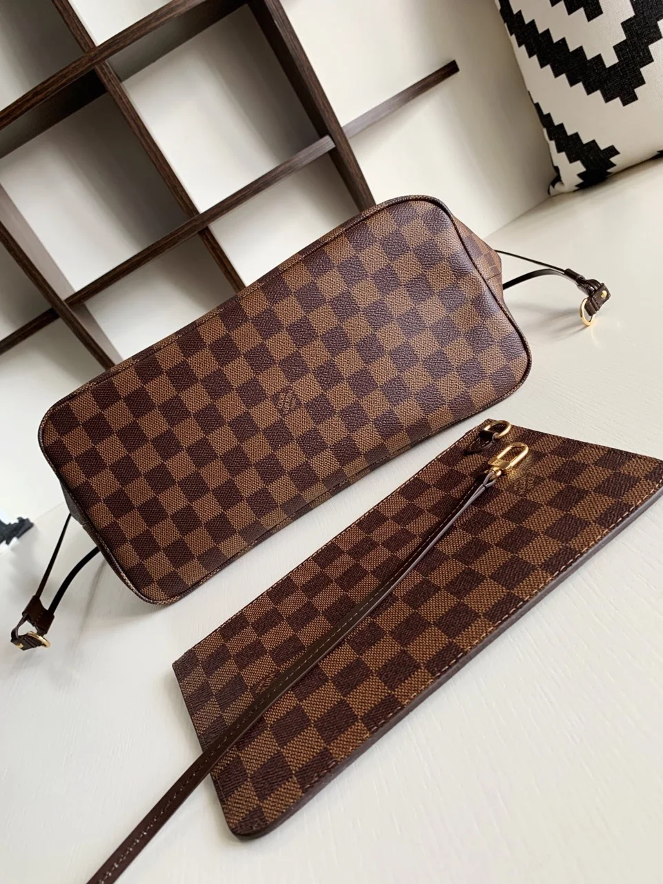 Louis Vuitton Neverfull Checkered Pattern Handbags 32x29x17cm product view 9