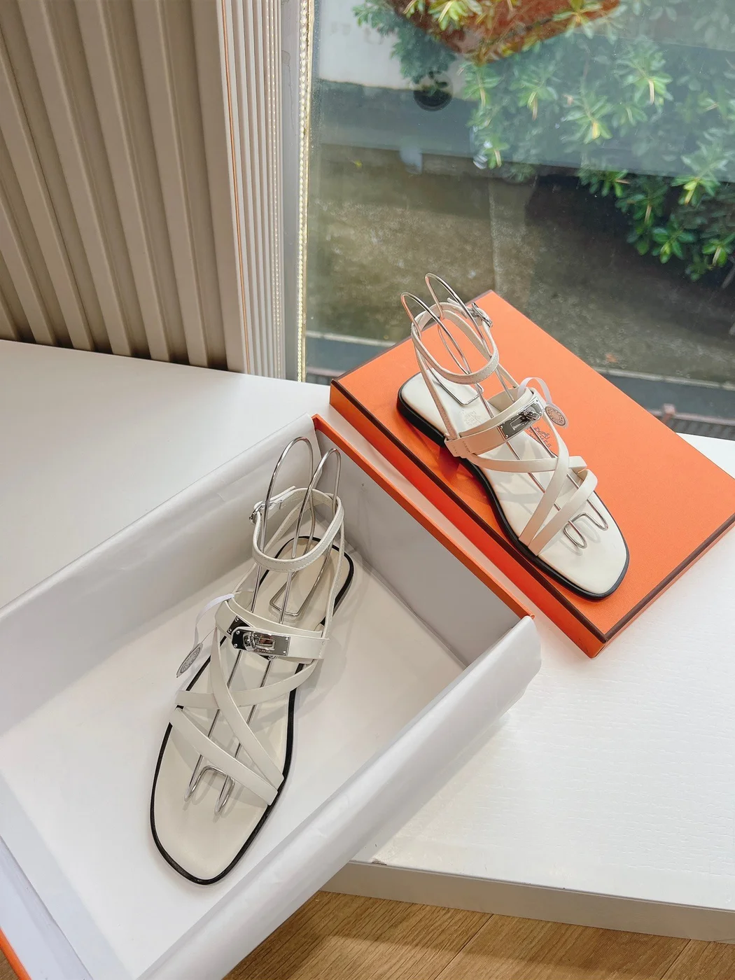 Hermès Women White Leather Strappy Sandals product view 4