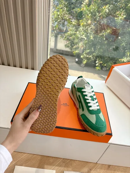 Hermès Women Green Suede Canvas Sneakers product view 2