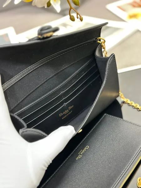 Dior Bobby Women’s Crossbody Bag Black Smooth Leather 21.5x12x4cm product view 4