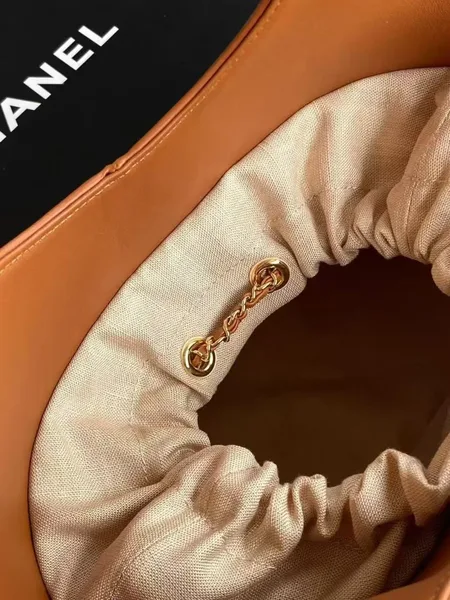 Chanel Maxi Shopping Bag product view 4