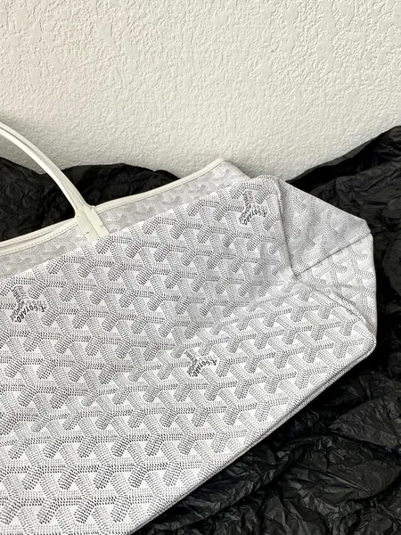 Goyard White Goyardine Canvas  Chevroches Calfskin Saint Louis PM Tote product view 3