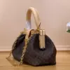 Louis Vuitton Clucth Tisitt Lock Handbags 28x14cm product view 8
