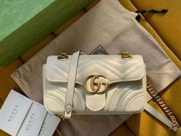 Gucci Marmont Women’s White Handbag 22 cm product view 1