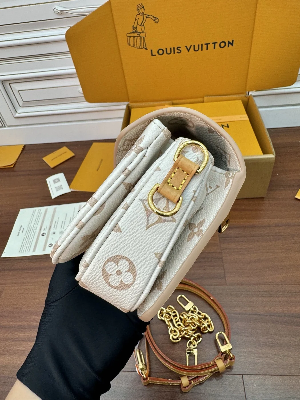 Louis Vuitton Pochette Métis East West Bag product view 2