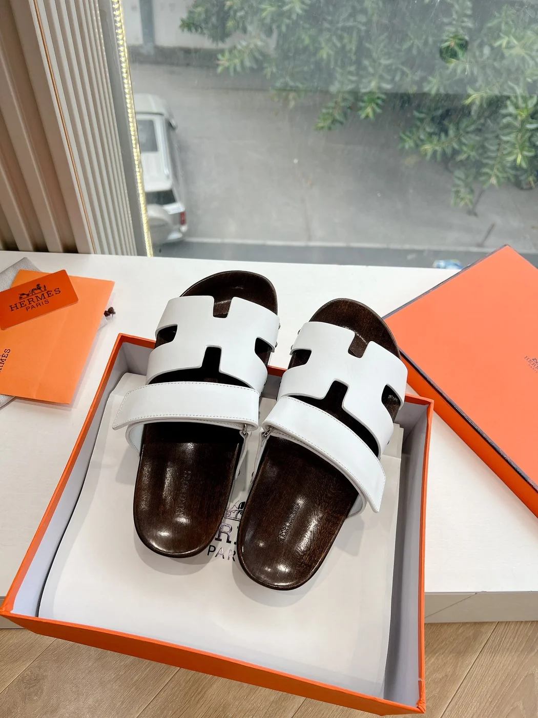 Hermès Women White Leather Wood Insole Sandals product view 4