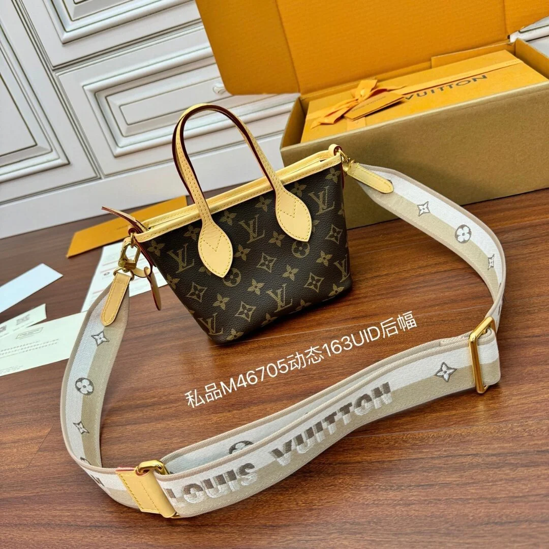 Louis Vuitton Neverfull BB Handbag in Monogram canvas product view 1