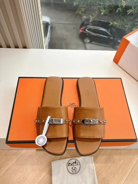 Hermès Women Brown Leather Slide Sandals product view 1