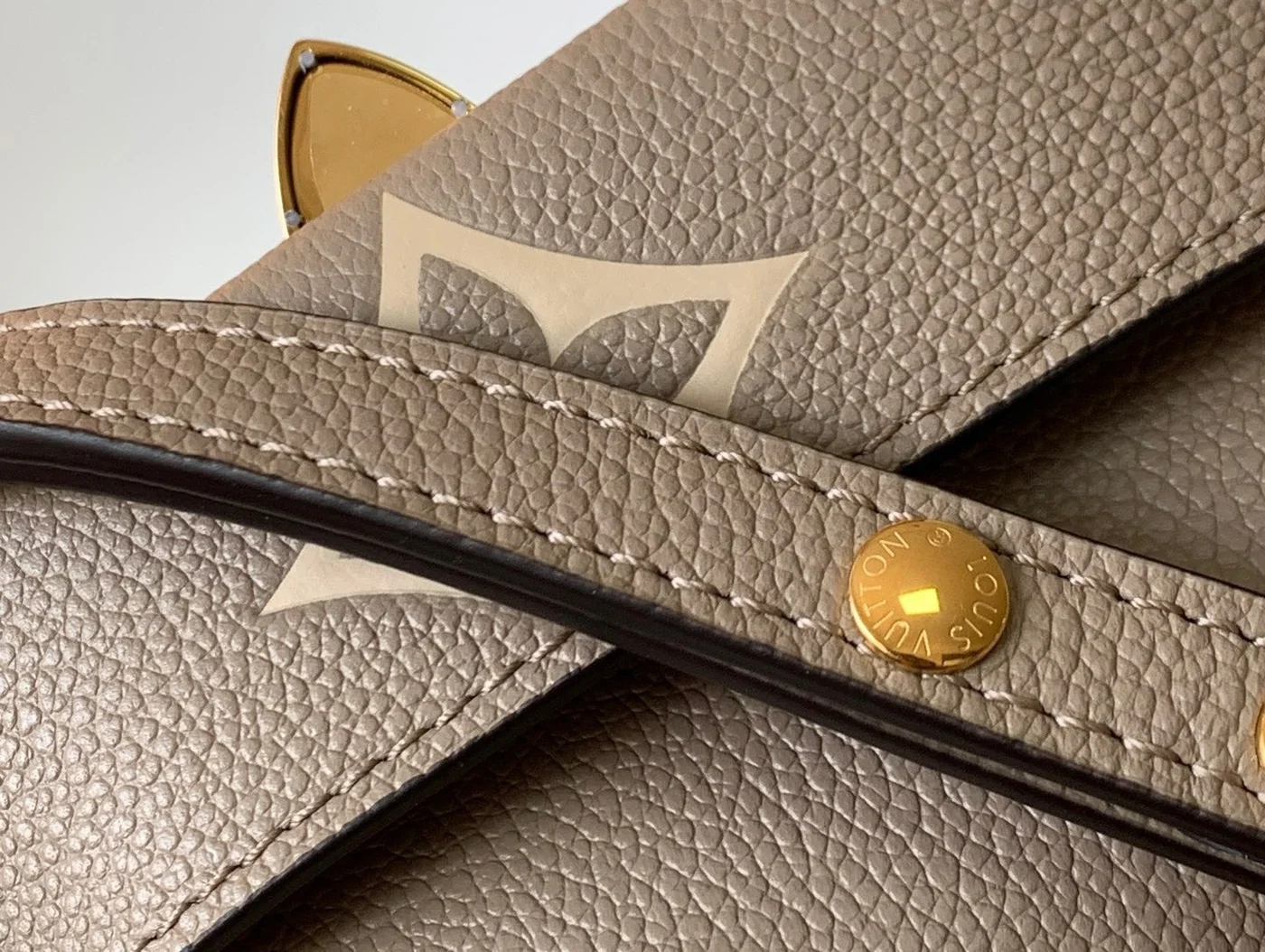 Louis Vuitton Favorite Brown Handbags Lock Gold 24x14cm product view 6
