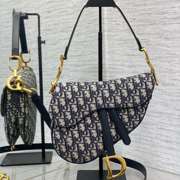 Dior Saddle Bag in blue Dior Oblique jacquard product view 1