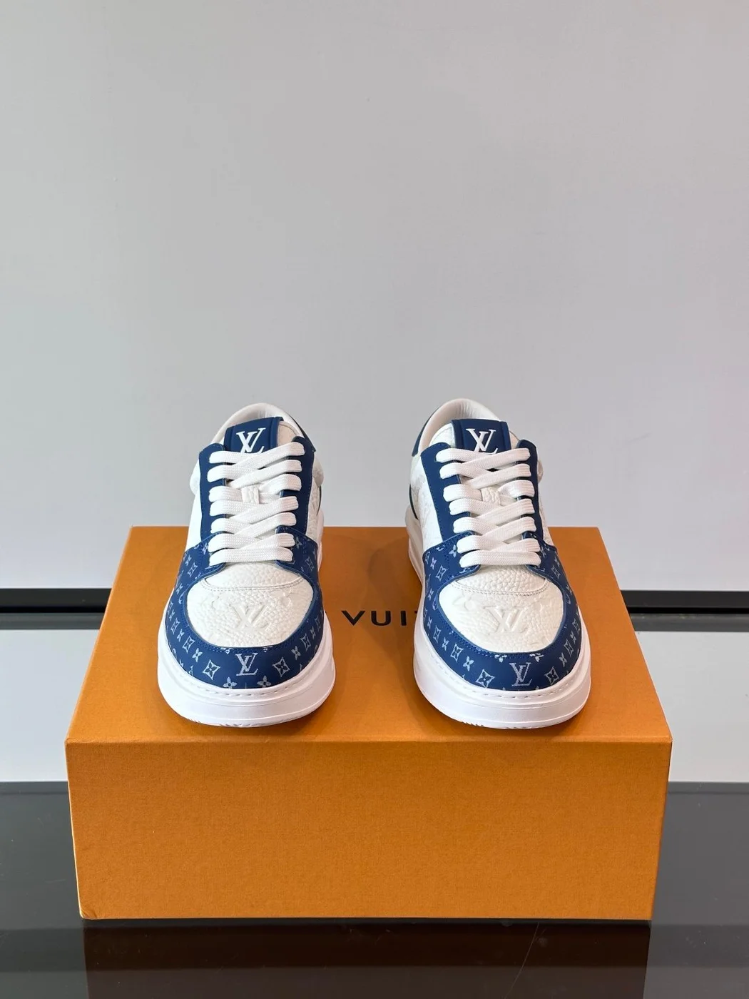Louis Vuitton Men White And Blue Leather Sneakers product view 2