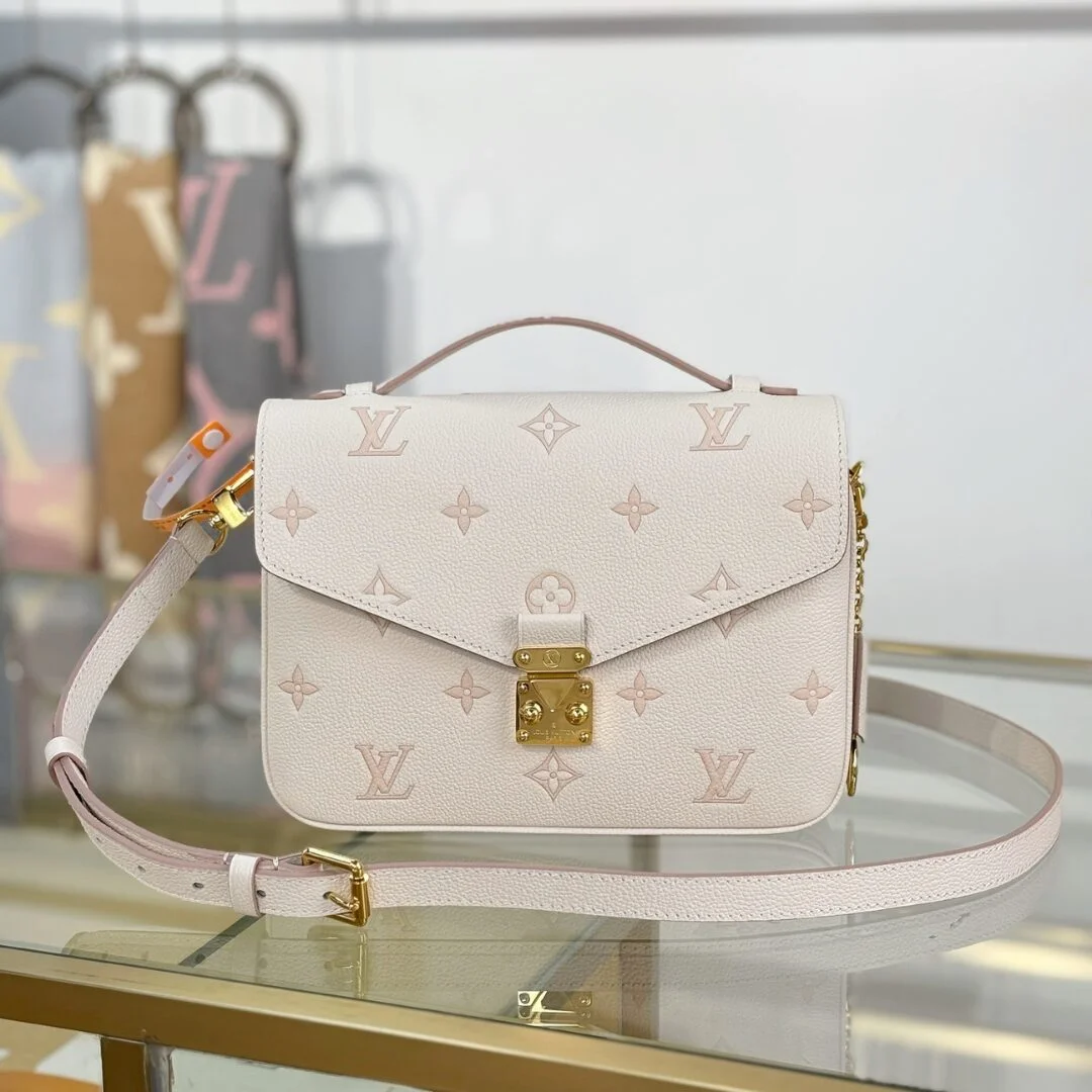 Louis Vuitton Pochette Métis Bag product view 1