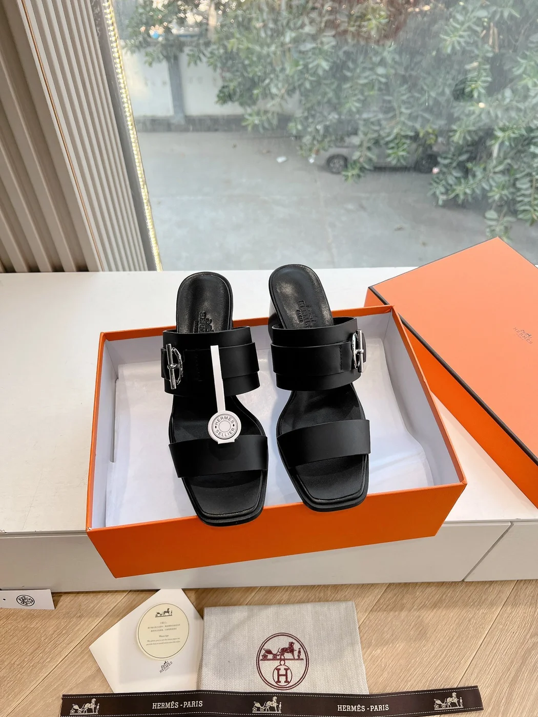 Hermès Women Black Leather Buckle Mules product view 3