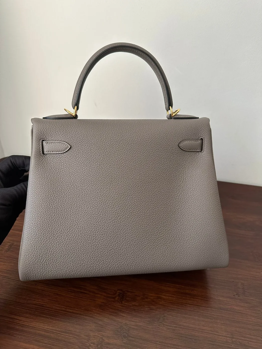 Hermès Kelly 28 cm Etain Togo Gold Hardware Bag product view 4