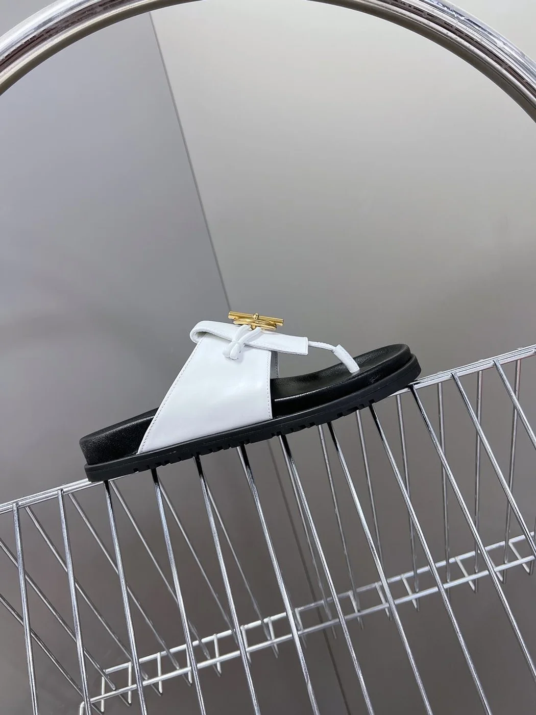 Hermès Women White Leather Black Sole Sandals product view 6
