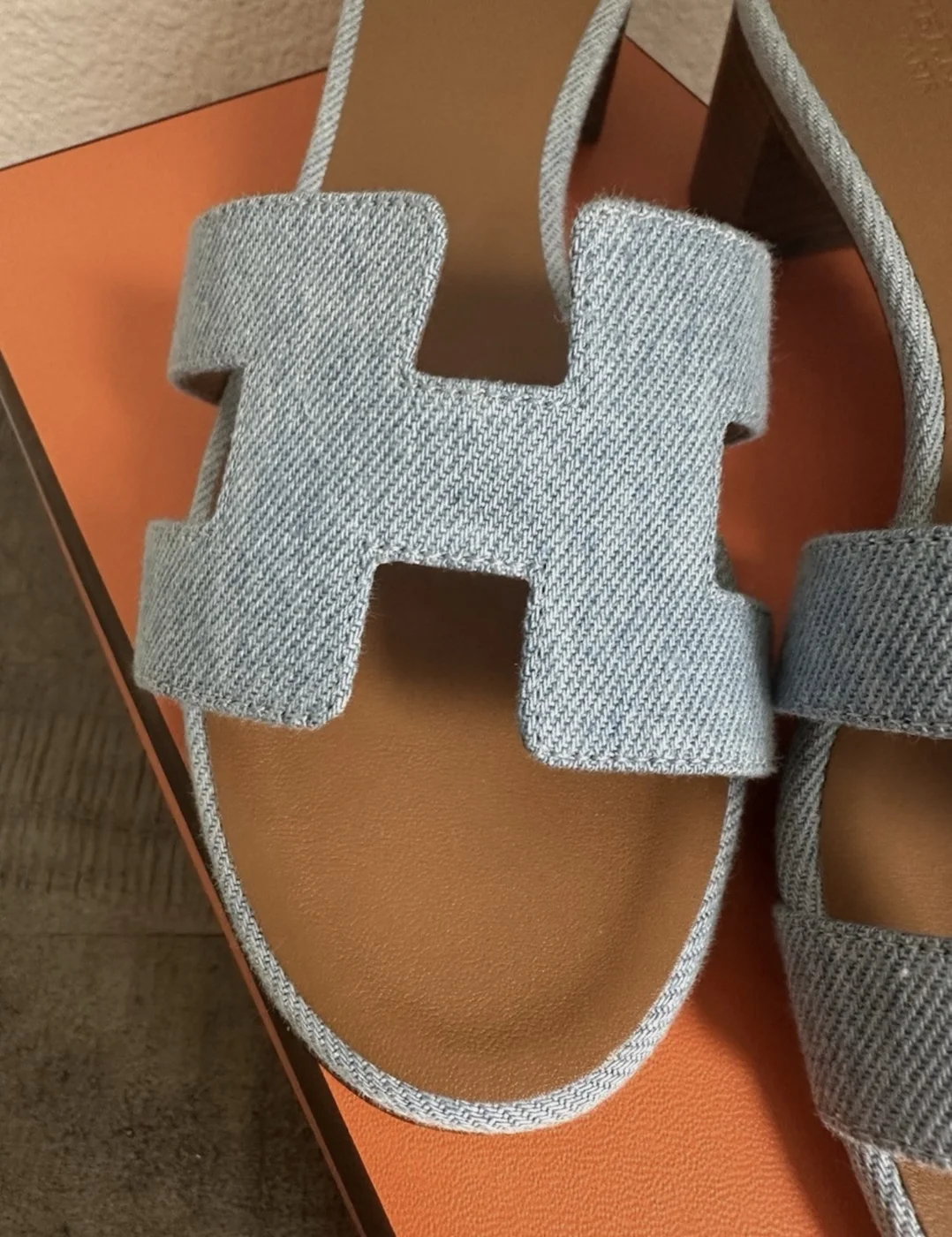 Hermès sandals product view 4