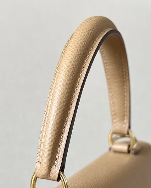 Hermès Kelly 20 Gold hardware Bag product view 2