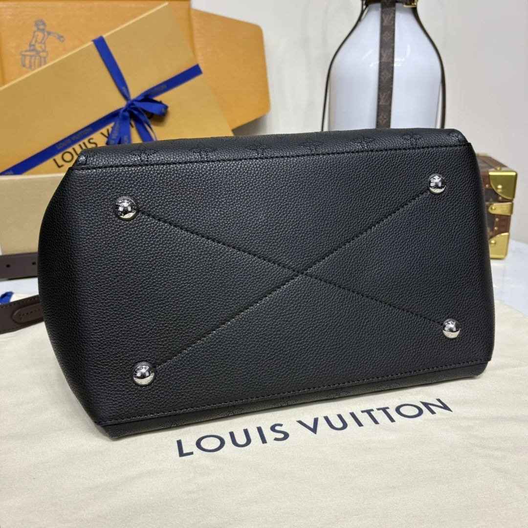Louis Vuitton Black Mahina Beaubourg Hobo MM Bag product view 7