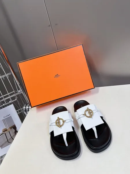 Hermès Women White Leather Black Sole Sandals product view 1