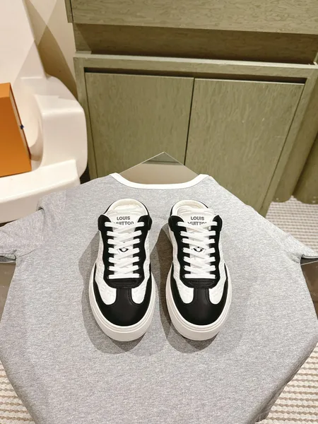 Louis Vuitton Women Black White Leather Sneakers product photo