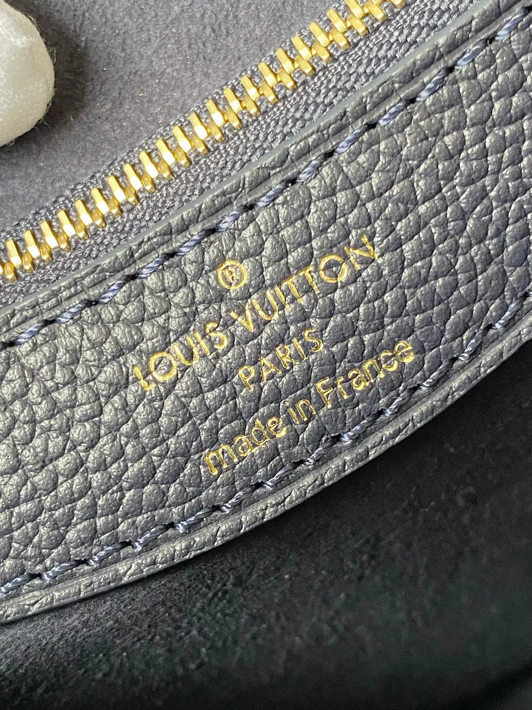 Louis Vuitton Diane Handbags Embossed Pattern 23x16x8.5 cm product view 6