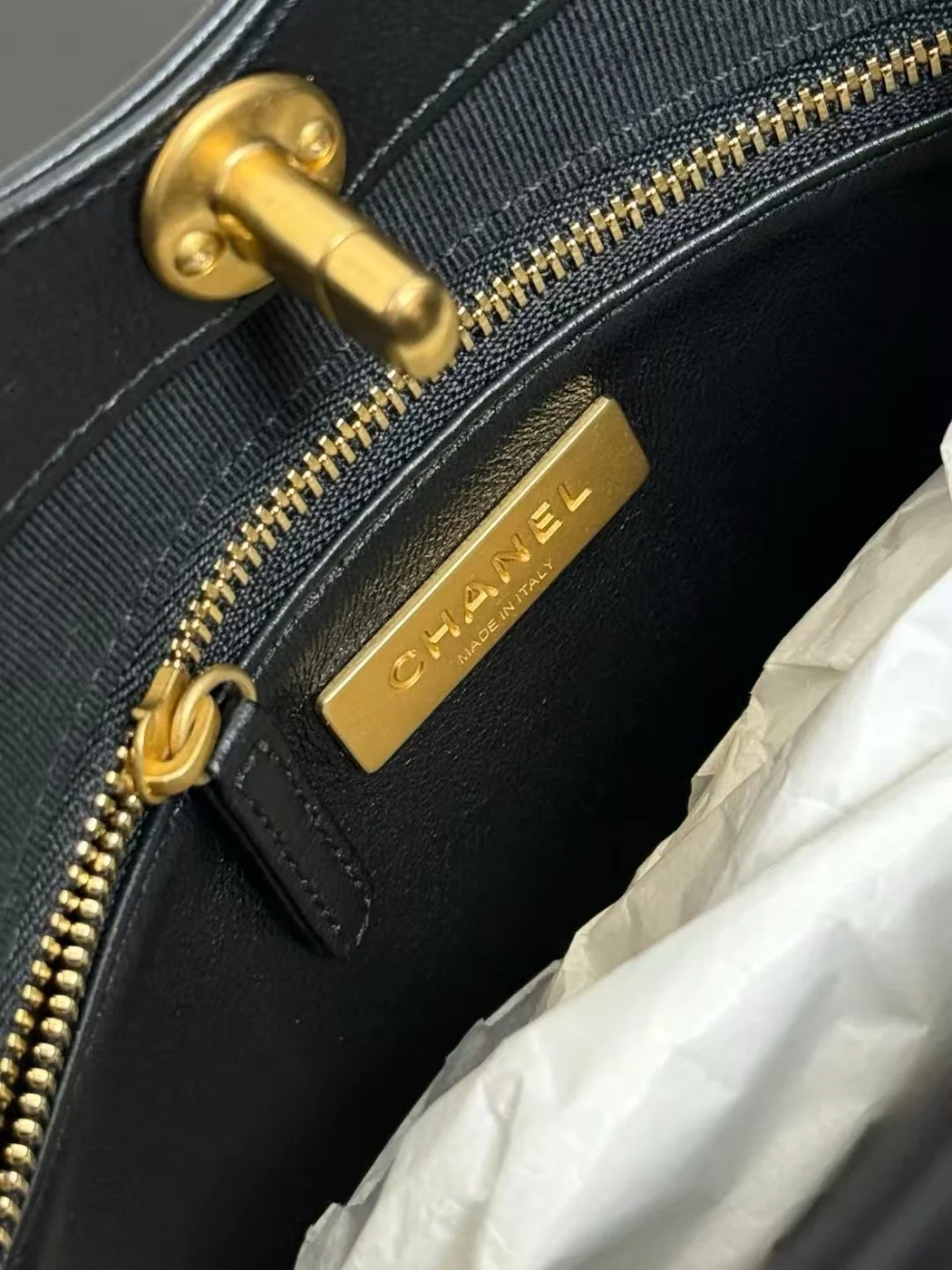 Chanel 31 Mini Shopping Bag product view 8