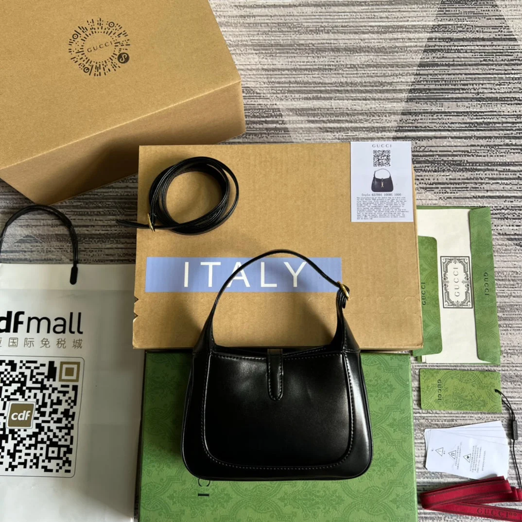 Gucci Jackie Mini 19 Shoulder Bag In Black Calfskin product view 3