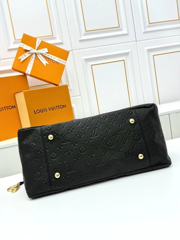Louis Vuitton artsy mm black bag product view 4