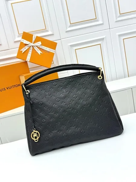 Louis Vuitton artsy mm black bag product view 1