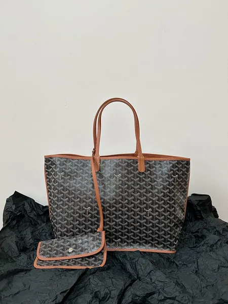 Goyard St Louis PM Tote Bag product view 2