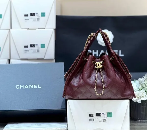 Chanel 25 Small Burgundy Gold Hardware Bag product view 1