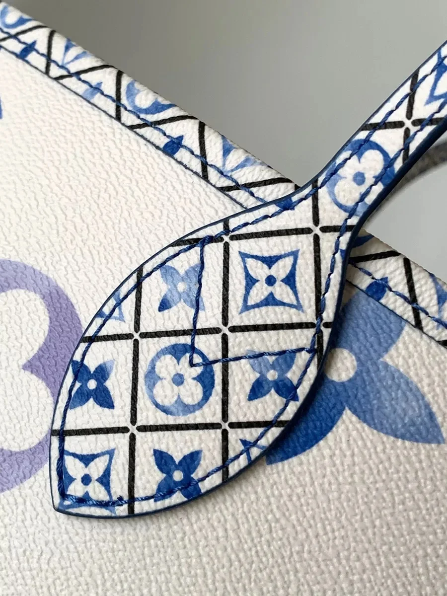 Louis Vuitton Neverfull bag from the “By The Pool” collectio product view 5