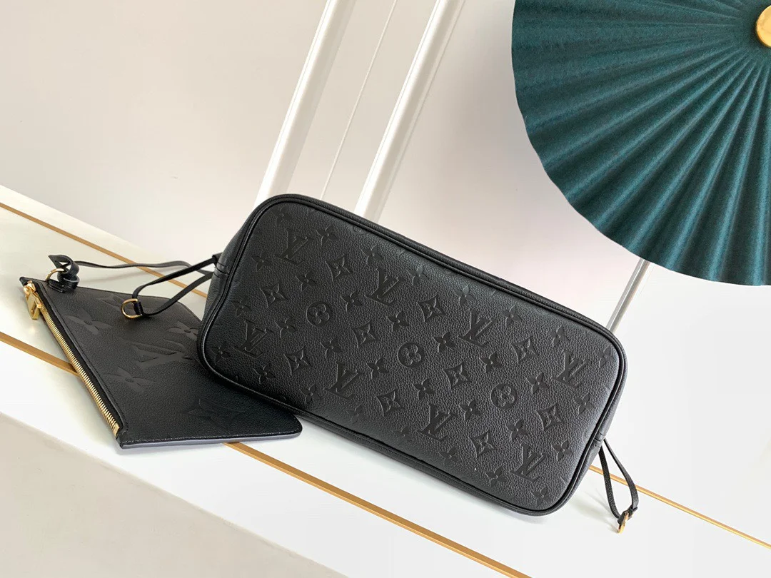 Louis Vuitton Never Full Monogram Black Handbags 32x29x17cm product view 3