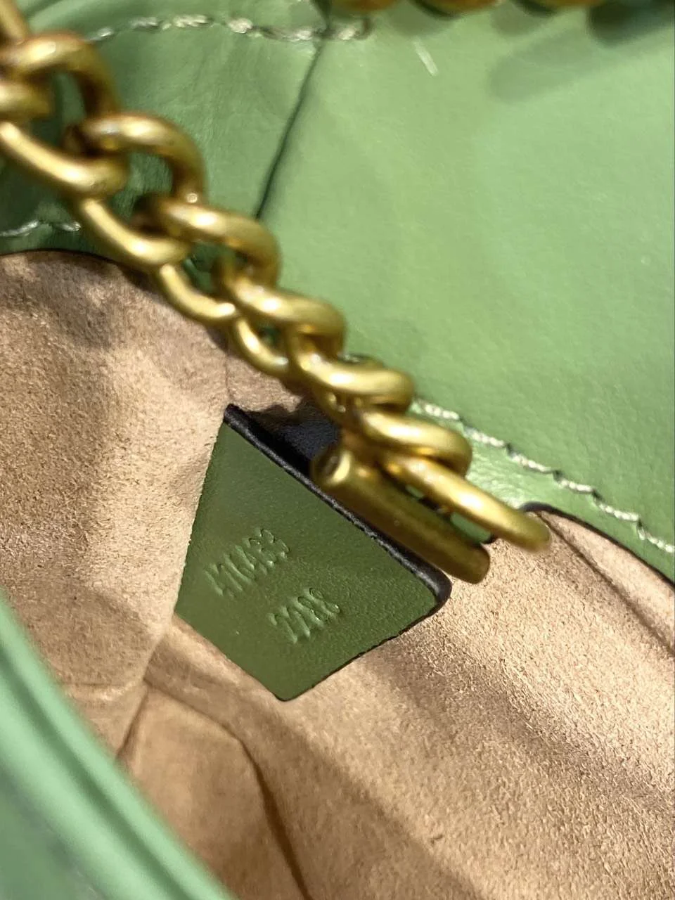 Gucci Marmont Women’s Handbag Avocado Color 22 cm product view 3