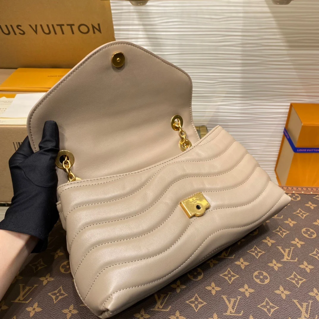 Louis Vuitton New Wave Woman’s Cowhide Leather Handbags 24x14x9cm product view 3