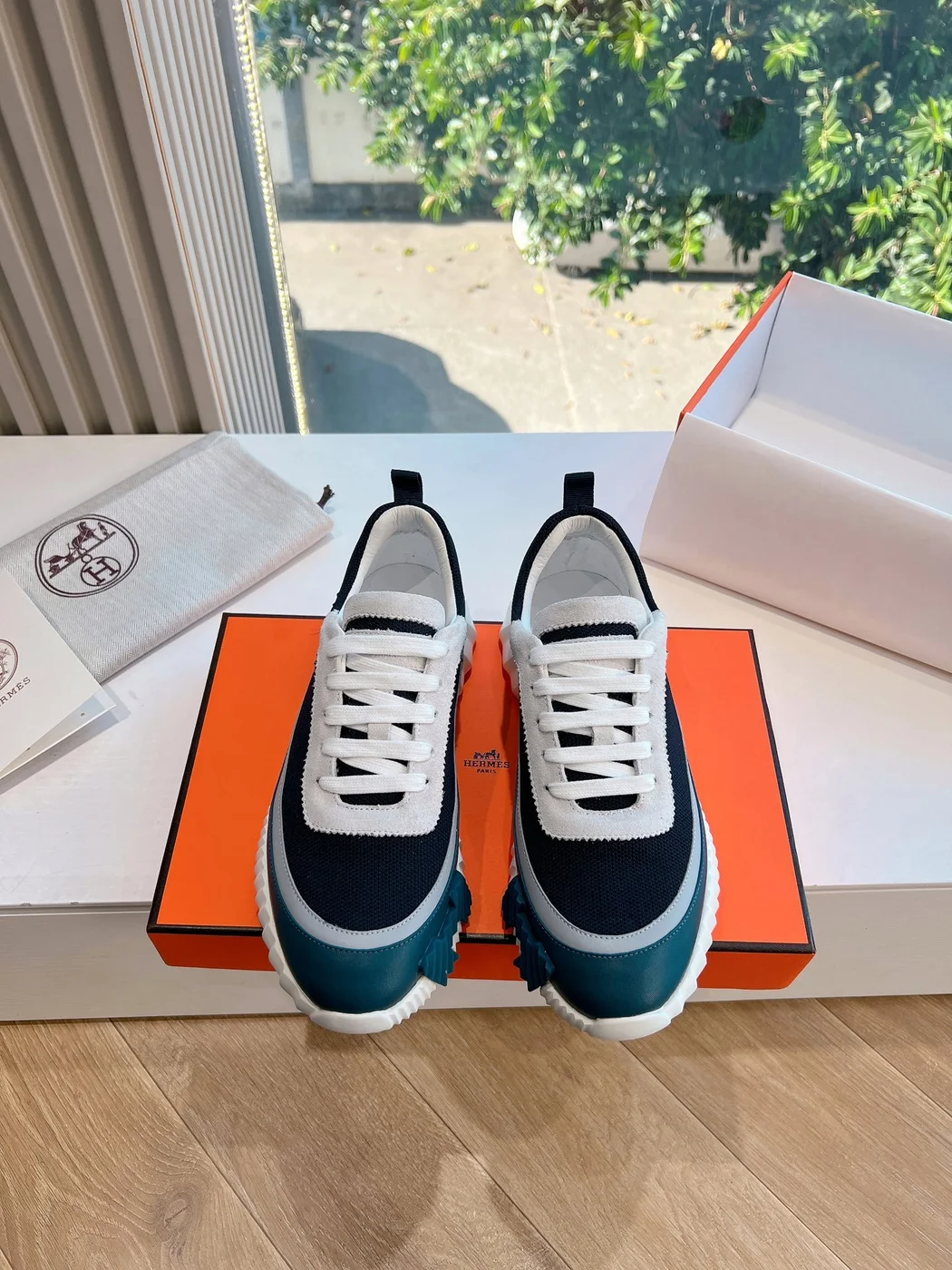 Hermès Women Navy Blue White Mesh Sneakers product view 1