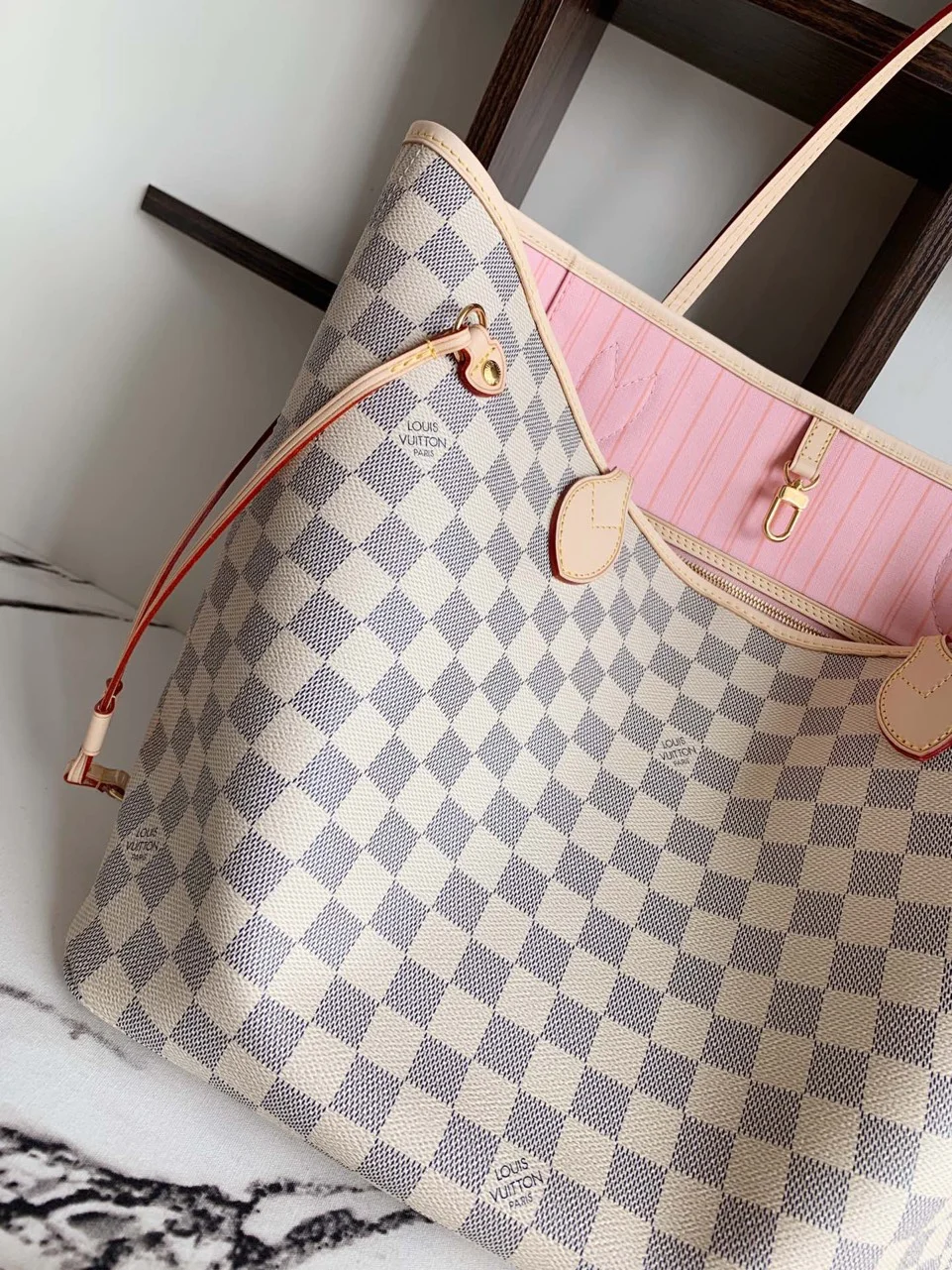 Louis Vuitton Neverfull Caro Pattern 32x29x17cm Bag with Pink Lining product view 7