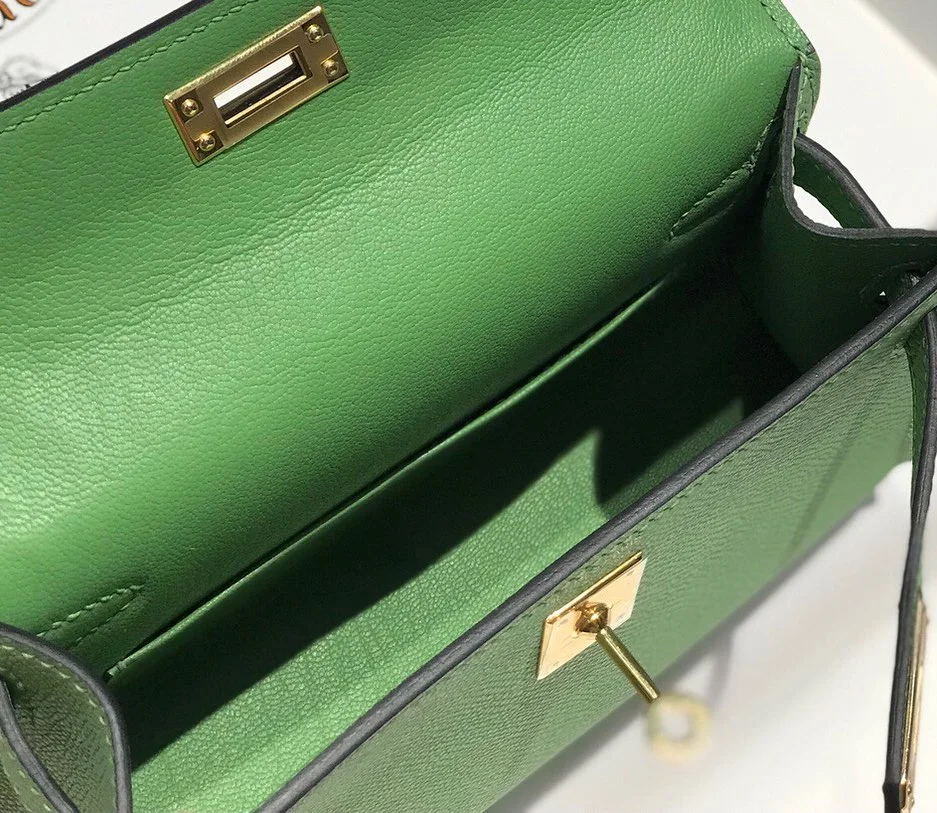 Hermès Minikelly 20 Green Gold Hardware Bag product view 9