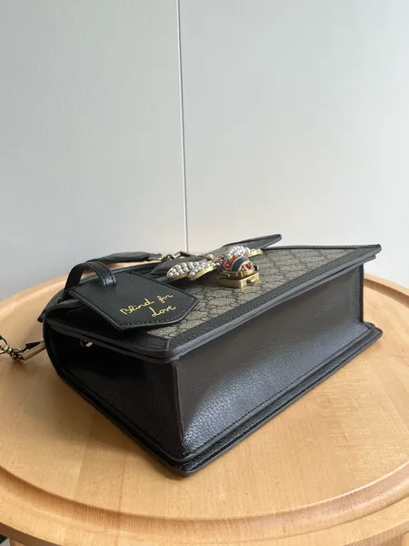 Gucci Queen Margarnet Bag in Black product view 5