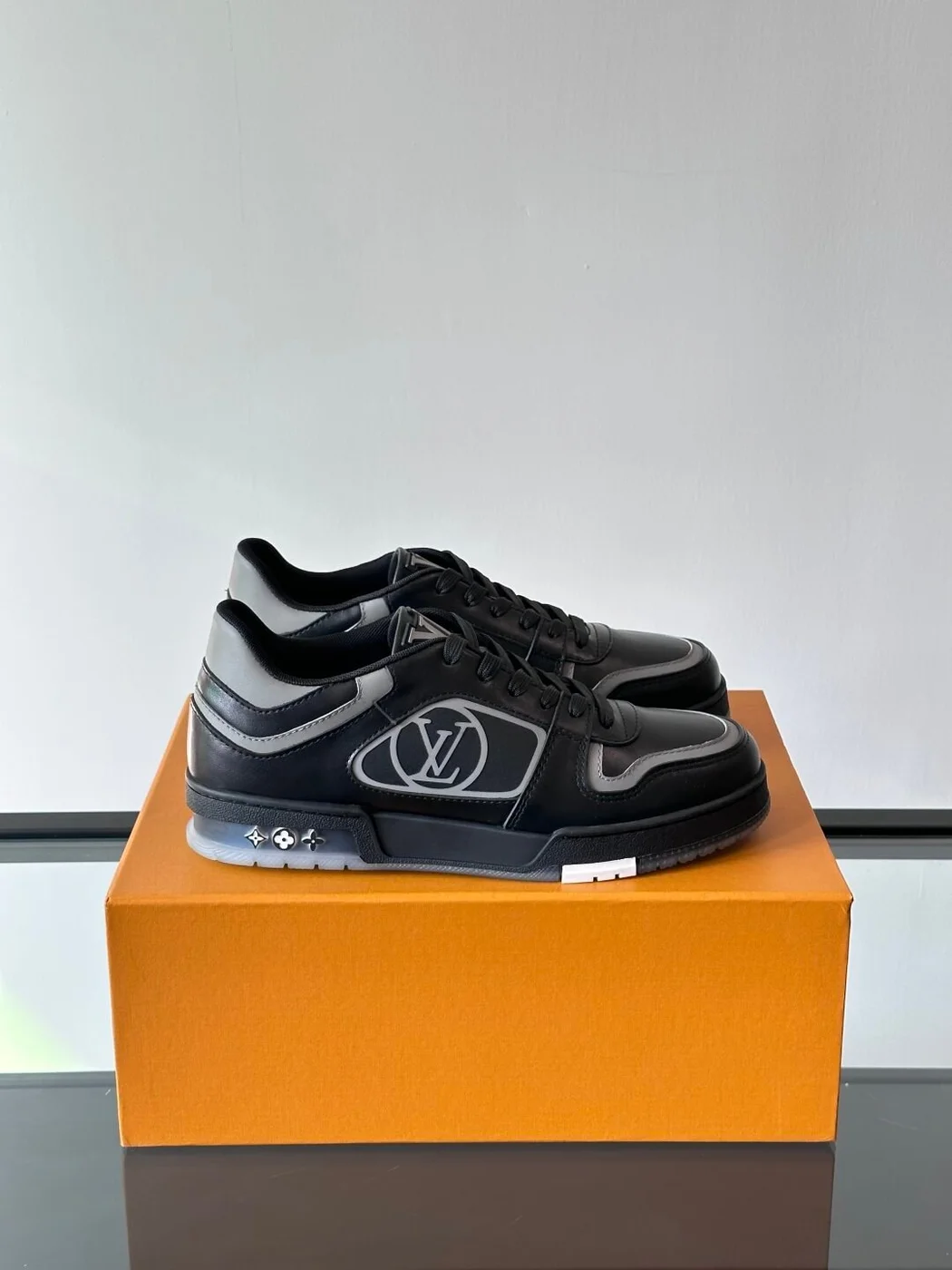 Louis Vuitton Men Black Leather Sneakers product view 1