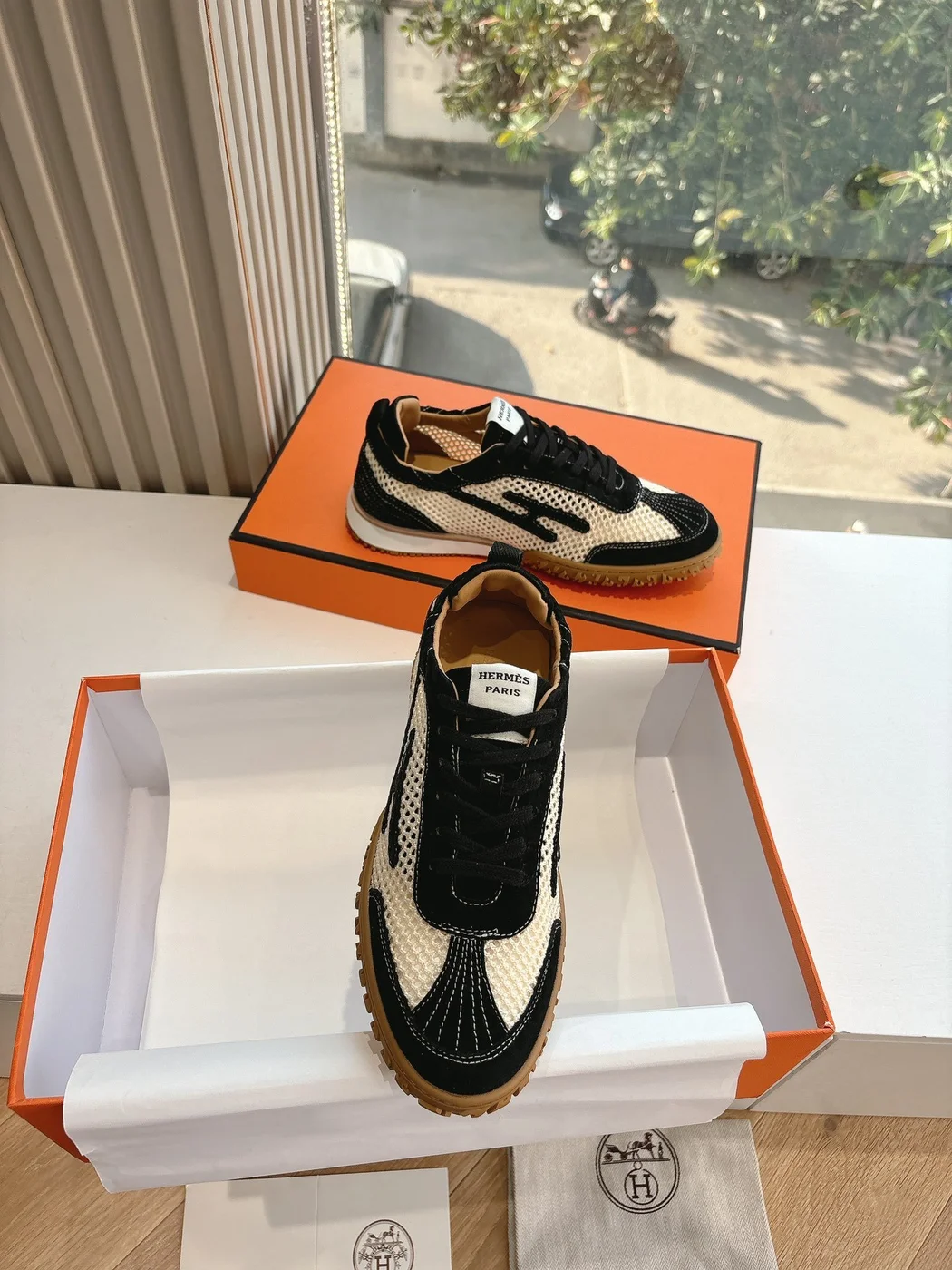 Hermès Women Black And White Mesh Sneakers product view 4