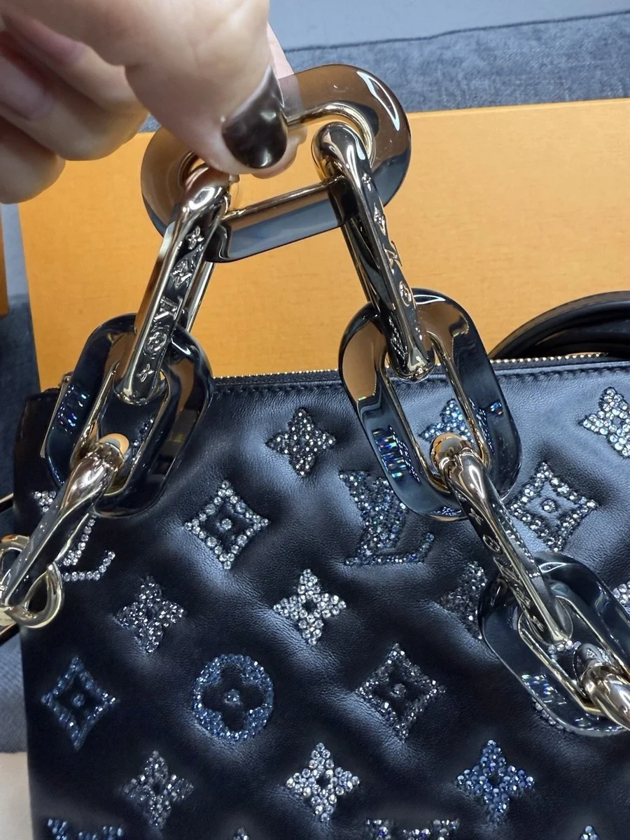 Louis Vuitton Coussin BB M23582 limitiert mit Strasssteinen Bag product view 4