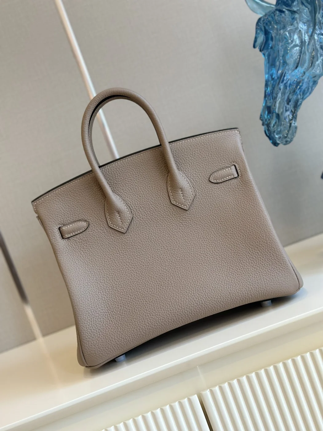 Hermès Birkin 25 Gris Tourterelle Togo Palladium Hardware Bag product view 4