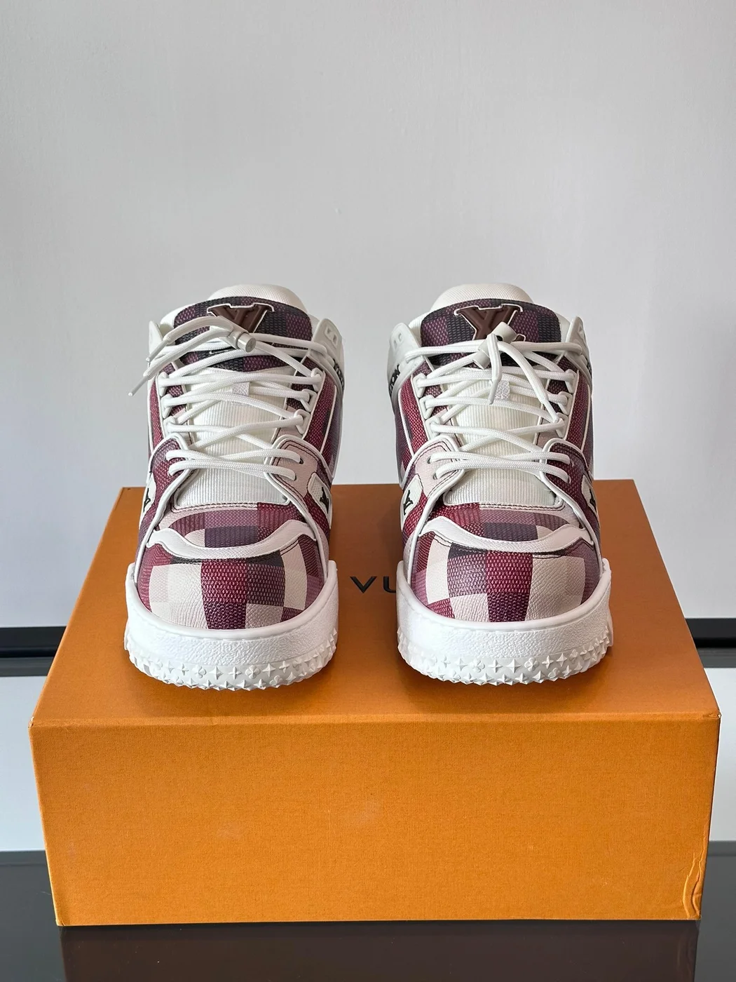 Louis Vuitton Men Burgundy Canvas White Leather Sneakers product view 2