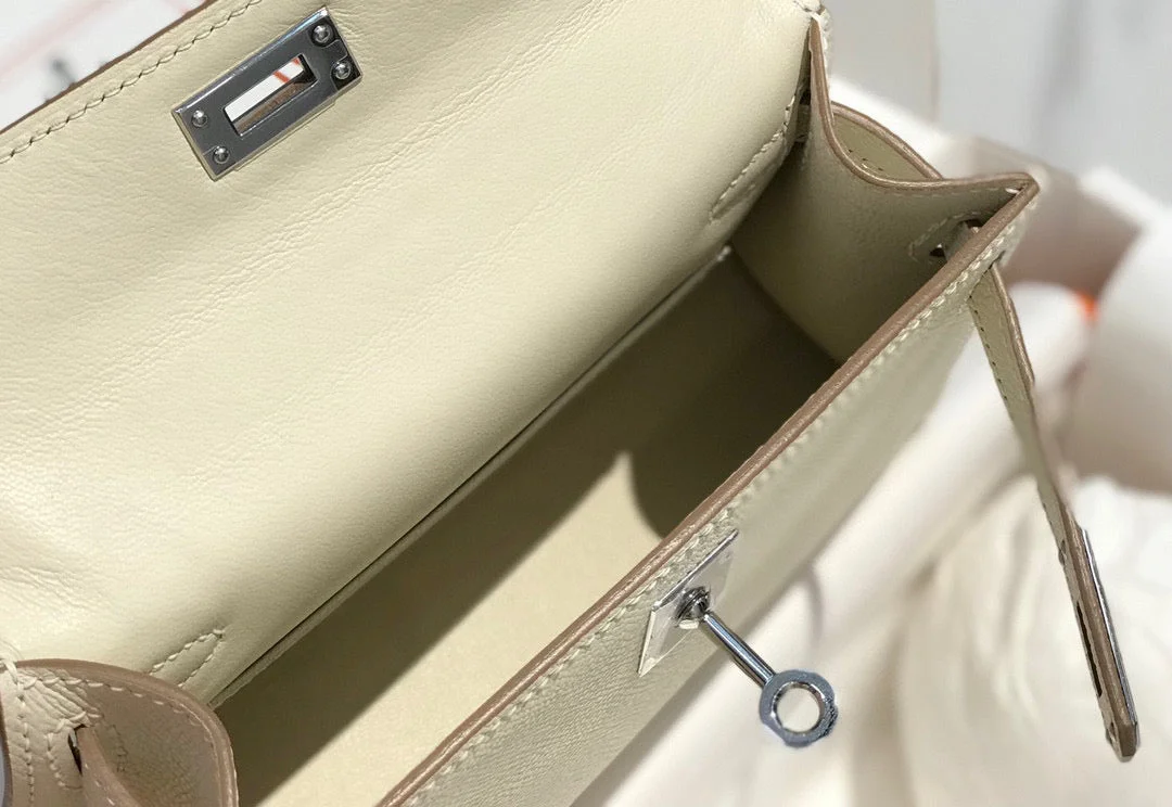 Hermès Mini 20 White Epsom Silver Hardware Bag product view 6